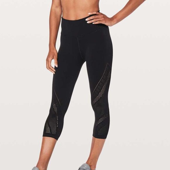 Lululemon Reveal Crop Interconnect *18" Black Size 6 - Picture 11 of 13
